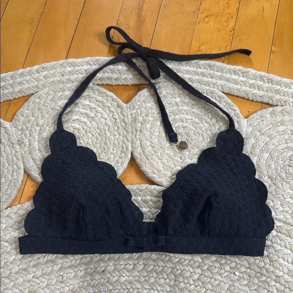Black Scalloped Bikini Top